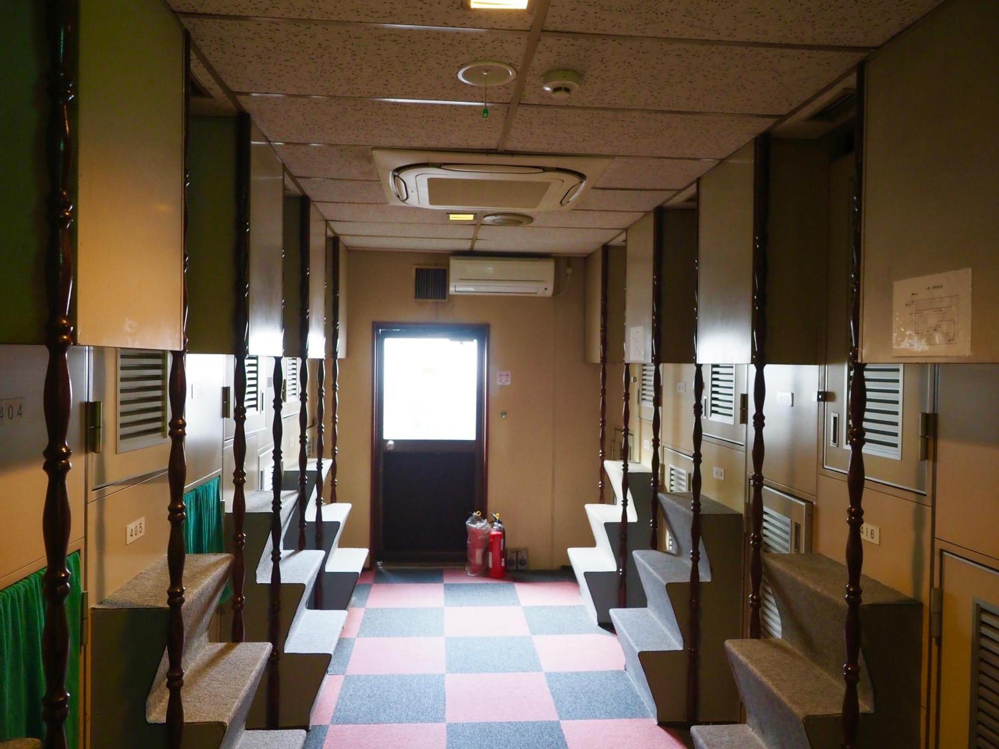โรงแรมแคปซูล Capsule Block